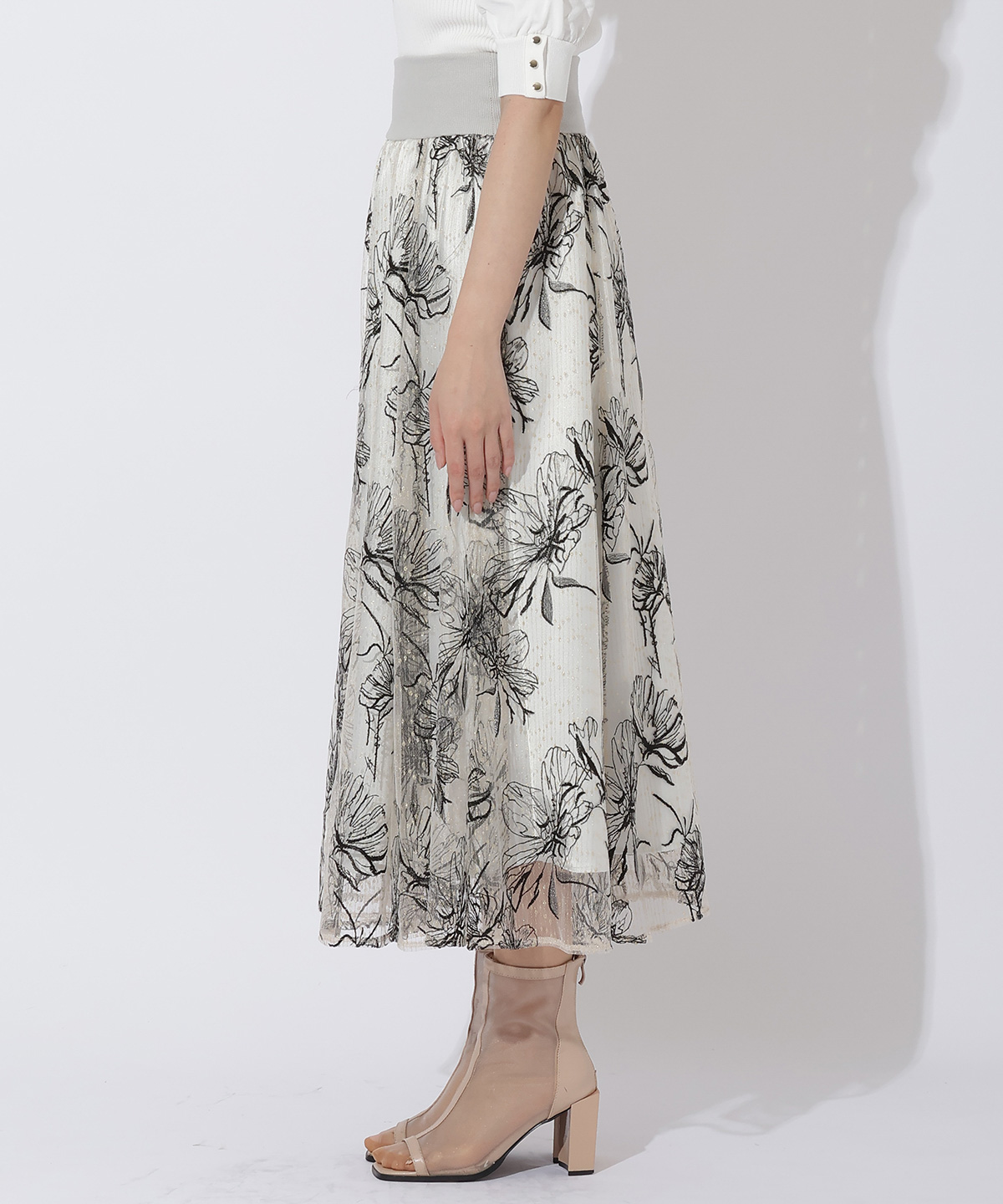ラメチュール花刺繍ロングスカート